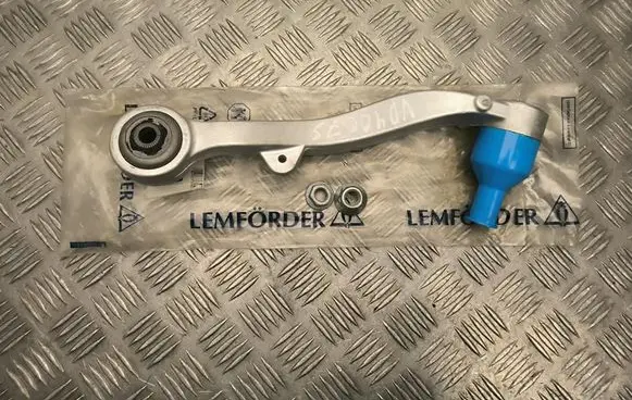BMW 6 F06 Gran coupe Front lower control arm/wishbone 31126755836