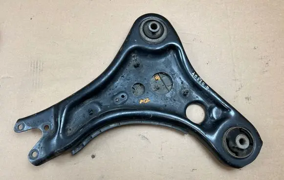 Skoda Enyaq iV Front lower control arm/wishbone 1EA407152A 1EA407118C