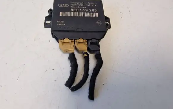 Audi A6 S6 C5 4B Parking PDC control unit/module 8E0919283