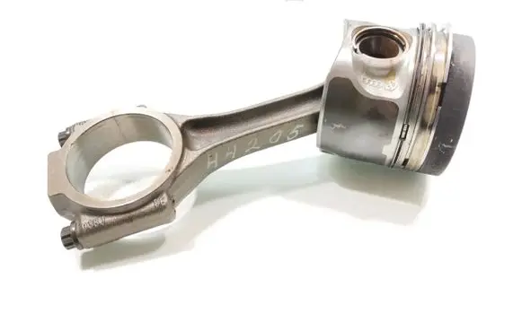 Volkswagen Eos Piston with connecting rod 