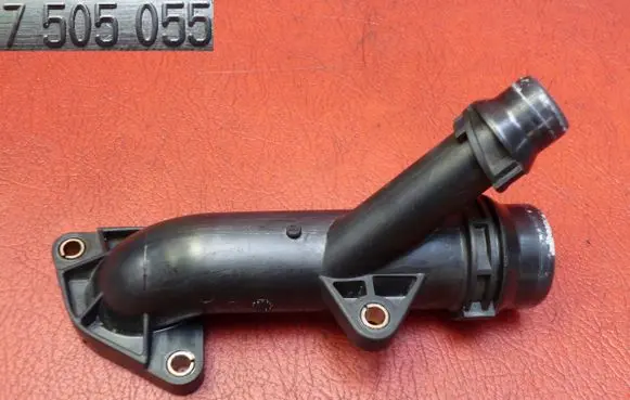 BMW 1 E81 E87 Engine coolant pipe/hose 7505055