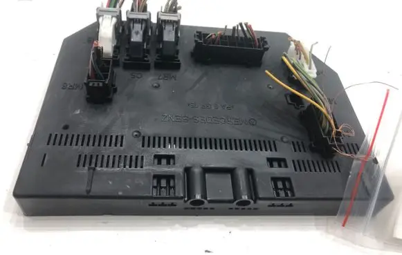 Mercedes-Benz S W221 Central body control module A2219002800