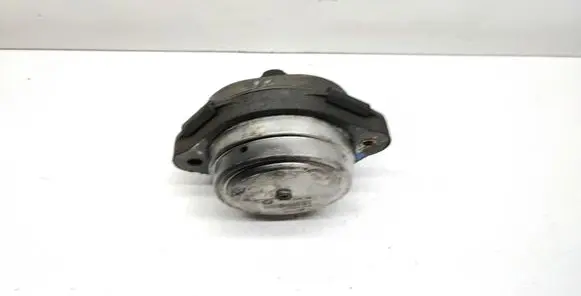BMW X5 E53 Engine mount bracket 6758444