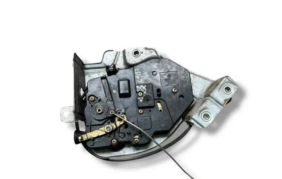 Loading door lock