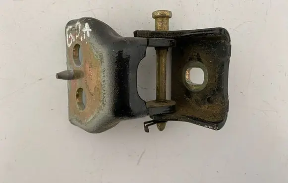 Peugeot 307 Rear door lower hinge 