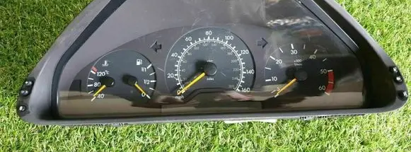 Mercedes-Benz E W210 Speedometer (instrument cluster) 2105403448