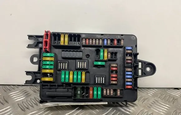 BMW X5 F15 Fuse module 9360372 61149360372