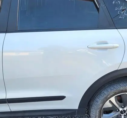 KIA Niro Front door