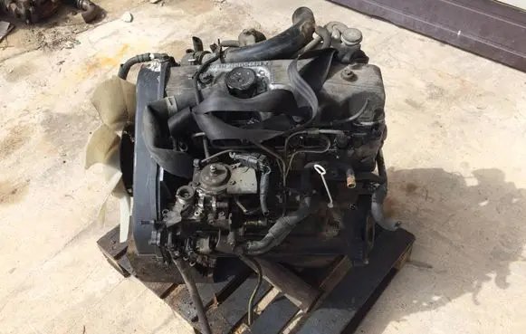 Mitsubishi L300, Cosmos Engine 4D56