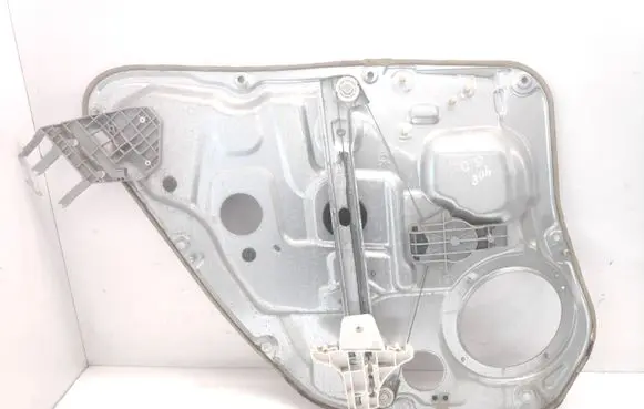 Hyundai Grandeur Rear window lifting mechanism without motor