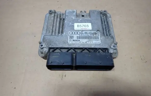 Audi A3 S3 8P Engine control unit/module 03L906018AL 0281016400