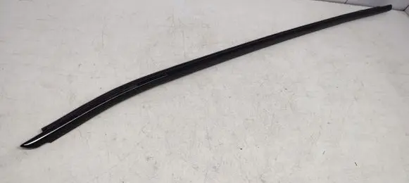 Skoda Superb B8 (3V) Front door glass trim molding 3V0837476G S7200900003 SK481FSLVR