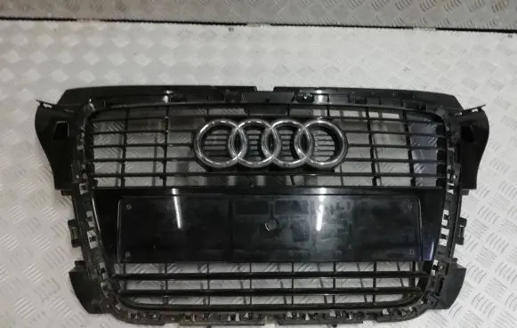 Audi A3 S3 8P Front bumper upper radiator grill 8P0853651F