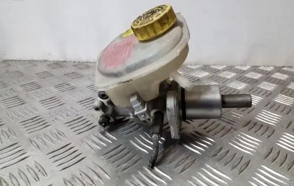 Audi A4 S4 B5 8D Master brake cylinder 4B0611301D