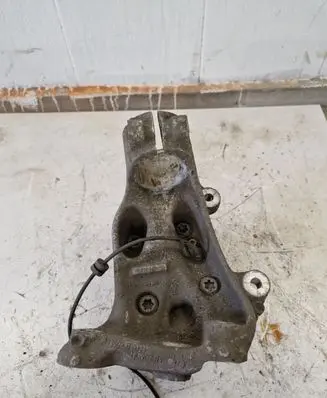 BMW 1 F20 F21 Front wheel hub spindle knuckle 6792286