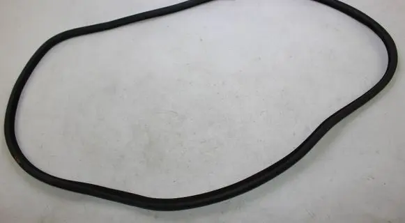 BMW 5 F10 F11 Rear door rubber seal (on body) 7182288