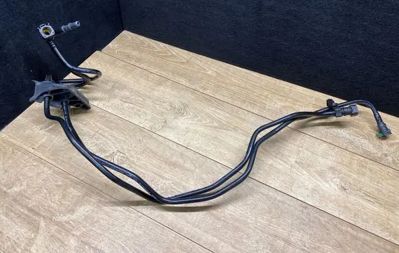 Jaguar F-Pace Fuel line pipe GX739J280BD