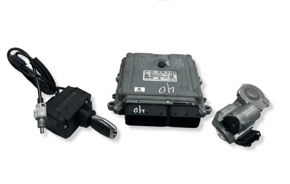 Mercedes-Benz E W211 Engine ECU kit and lock set A6421508078 0281013710 2095453308
