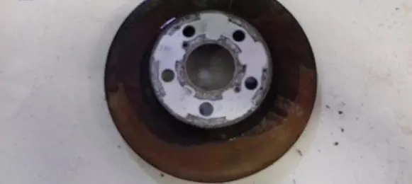 Toyota Prius (XW30) Front brake disc ventiliuojamas
