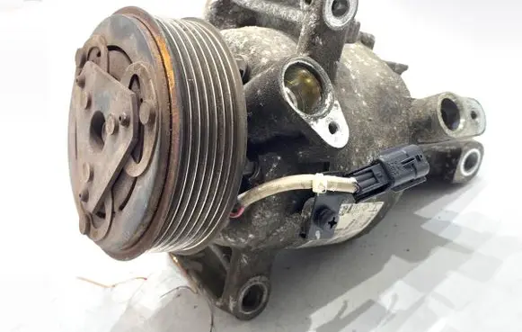 Dacia Duster II Air conditioning (A/C) compressor (pump) 926003541R