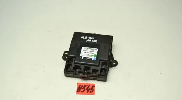 Mercedes-Benz B W245 Door control unit/module A1698206926