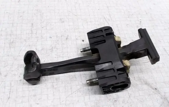 Opel Astra H Rear door check strap stopper 13107851