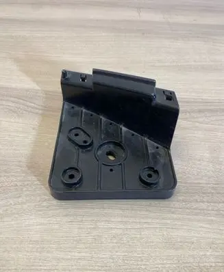 Nissan Qashqai Front bumper mounting bracket
