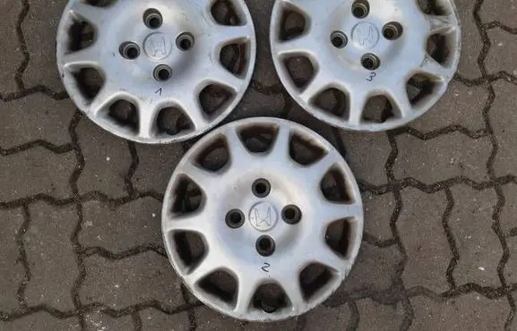 Honda Accord R15 wheel hub/cap/trim 44733S1AE000