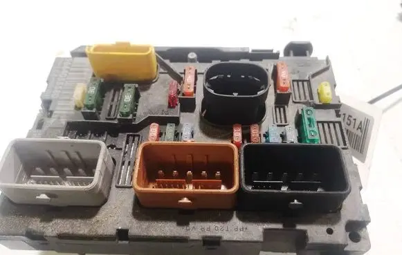 Peugeot 307 Fuse box set 9664055580