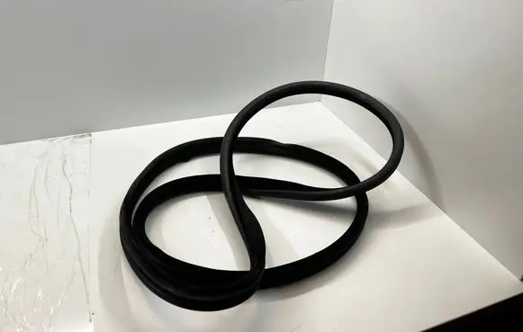 Jaguar XF X250 Front door rubber seal 