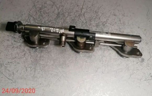 Mercedes-Benz E W212 Fuel main line pipe A2760703995