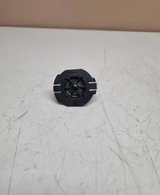 Front door high frequency speaker