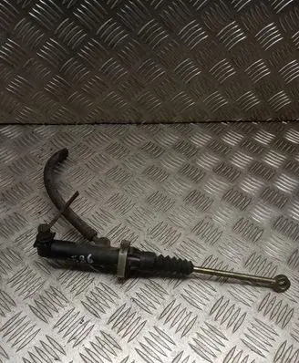Clutch slave cylinder