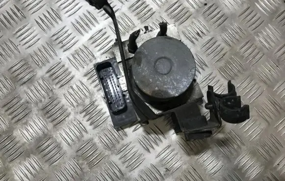 BMW X5 E53 ABS Pump 3451676205901 34516762059-01