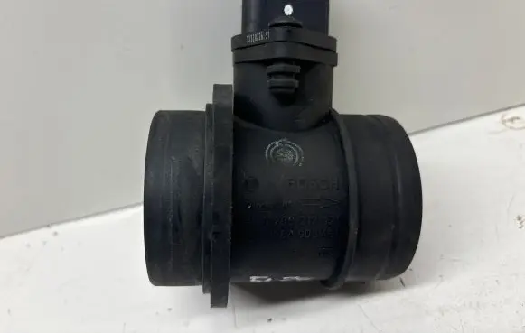 Skoda Octavia Mk2 (1Z) Mass air flow meter 0280217121