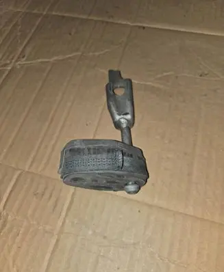 BMW X3 F25 Muffler mount bracket/holder 8509673