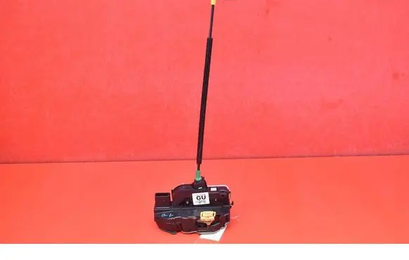 Chevrolet Cruze Rear door lock 13579566GU