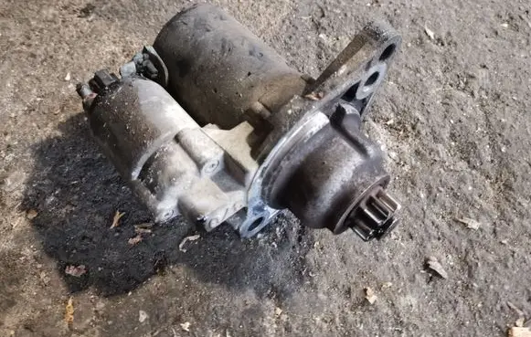 Volkswagen Caddy Starter motor