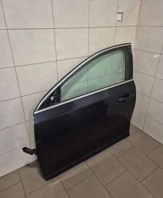 KIA Xceed Front door