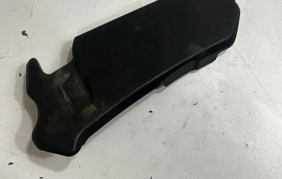 BMW 7 G11 G12 Fuse box cover 8578818