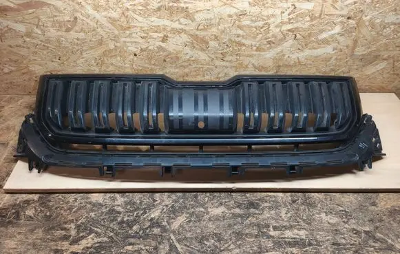 Skoda Kodiaq Front bumper upper radiator grill 565853653B