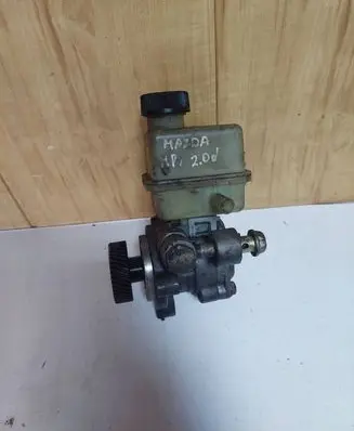 Mazda MPV Power steering pump 2Y27305K