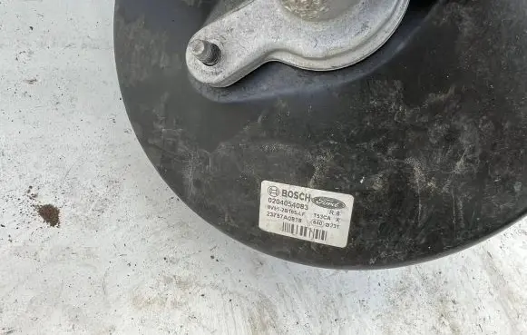 Ford Fiesta Brake booster 8V512B195LF