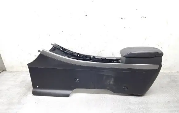 Mazda CX-7 Center console