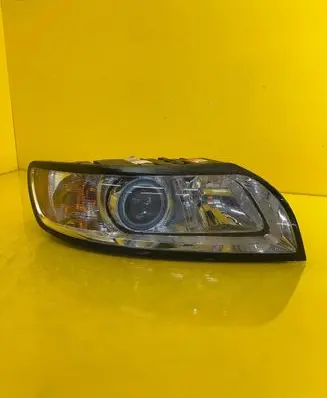 Volvo S40 Headlight/headlamp 31299588