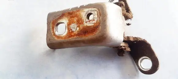 Ford Mondeo MK II Front door upper hinge 93BBF22801AK