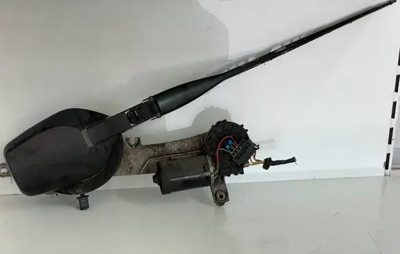 Mercedes-Benz CLK A208 C208 Front wiper linkage and motor 3391098329