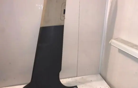 Volvo XC60 (B) pillar trim (top) 30721219