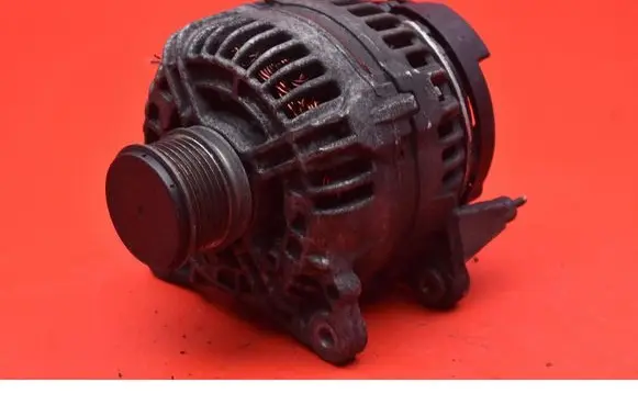 Skoda Octavia Mk2 (1Z) Generator/alternator 06F903023F