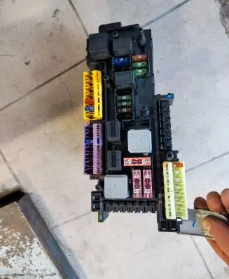 Mercedes-Benz C W204 SAM control unit 2045457201 2045456332 2044423400